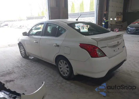 2015 Nissan Versa 1.6 Sv из США, поврежденный, VIN 3N1CN7AP6FL820438
